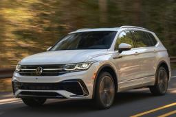 2022 Volkswagen Tiguan front left in white
